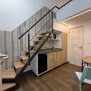  Apartment Km33 - - Hostaid